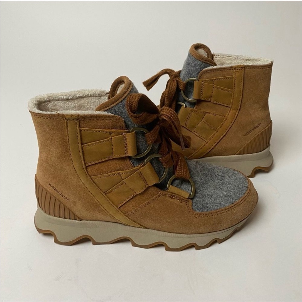 Sorel Kinetic conquest explorer Sport Short Boots Camel Brown Tan Lace 8.5